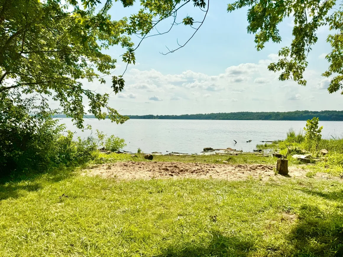 Riverfront:  sandy area