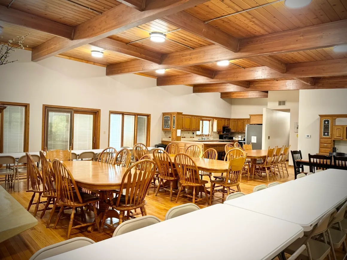 Dining Room:  seats 80.  There is a balcony along the outside w/ a beautiful view of the river.  Medium-sized gas grill available in the balcony.